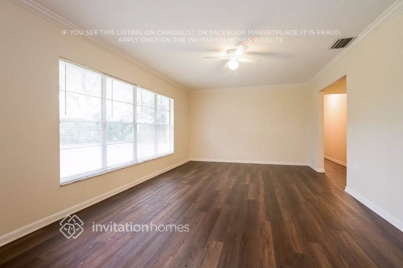 Building Photo - 2314 Medford Ln