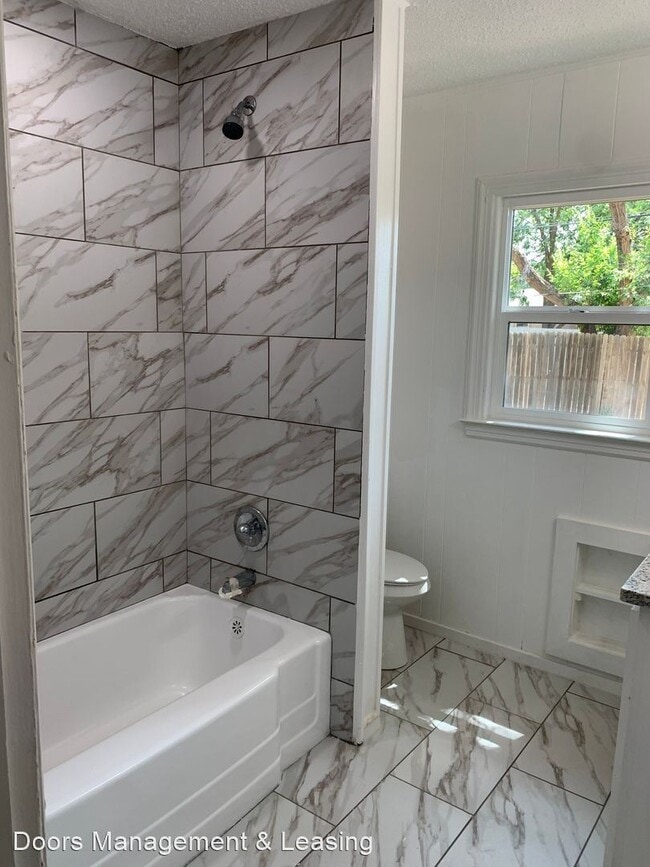 Building Photo - 3 br, 2 bath House - 2913 Canton Avenue