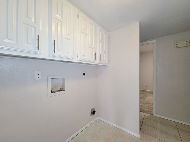Building Photo - 16914 Judyleigh Dr