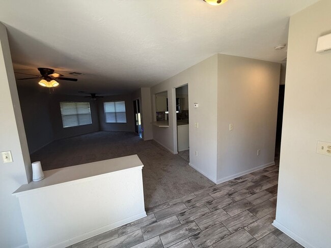 Building Photo - Classic Comfort in Rainbow Springs Country Club Estates