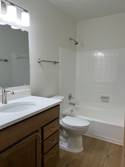 Building Photo - 4797 Nugent Dr