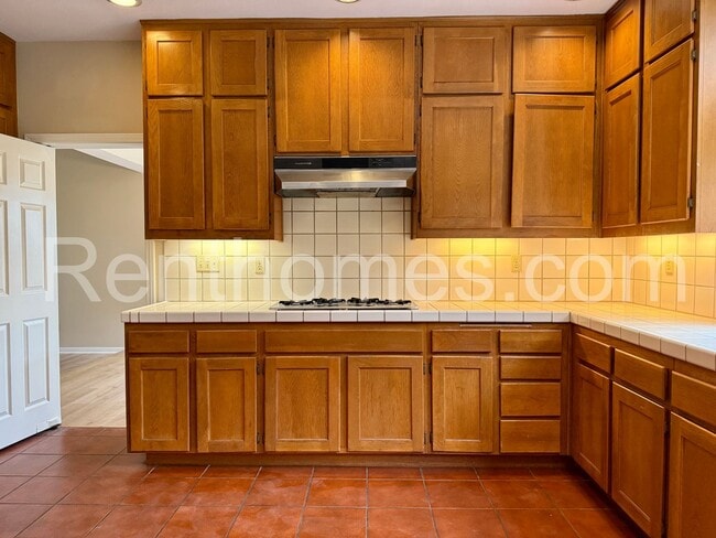 Building Photo - 12613 Crest Knolls Ct
