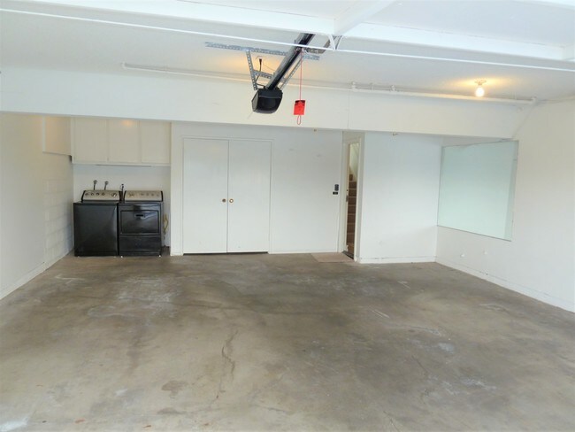 Garage - 4425 Alla Rd