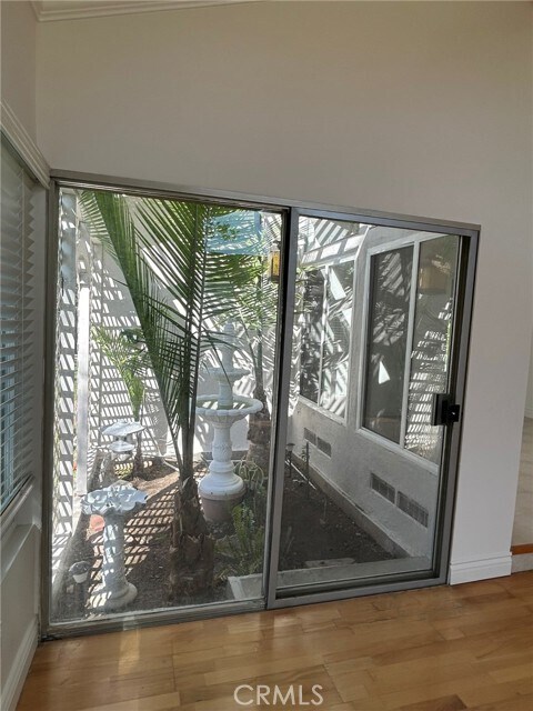 Building Photo - 1734 N Yurok St