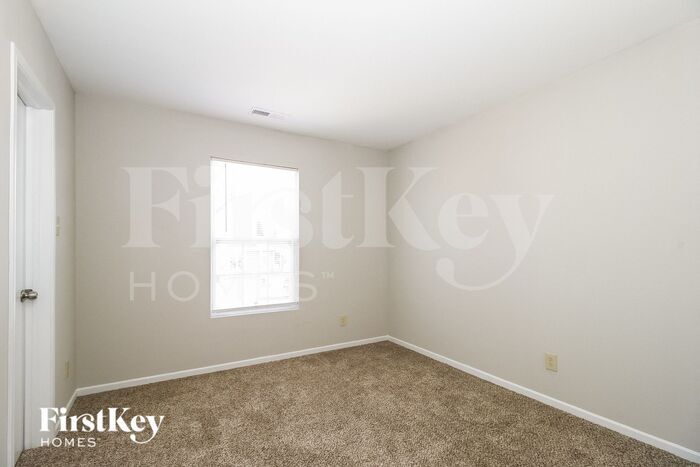 Building Photo - 4154 Lakewood Glen Dr