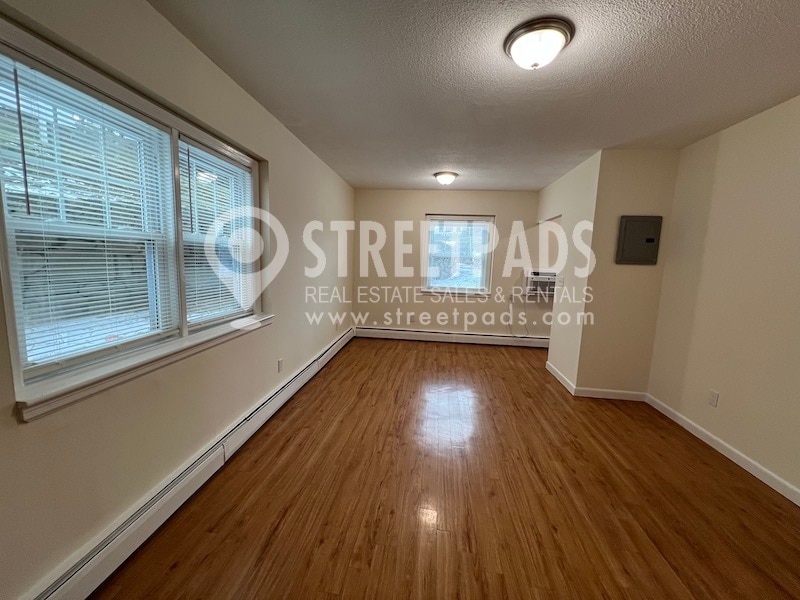 Building Photo - 2018 Commonwealth Avenue