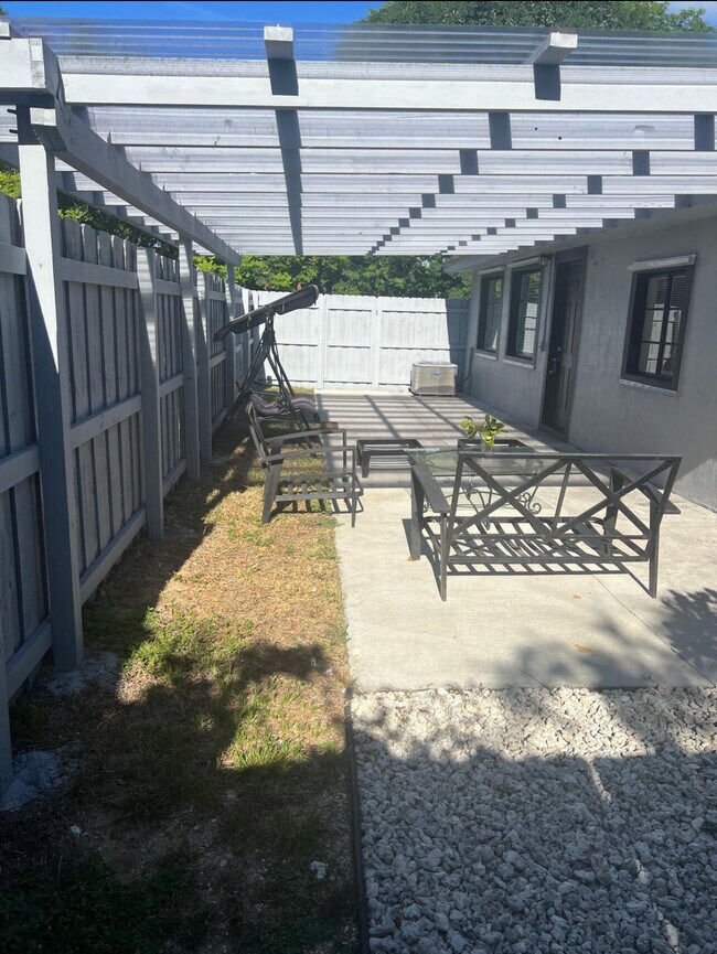 Building Photo - 4600 Forest Ln