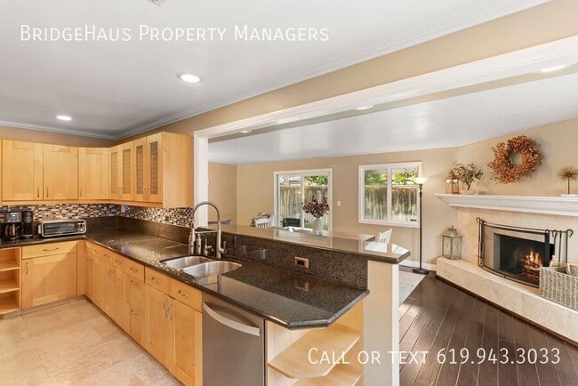 Building Photo - 6702 Birchwood St