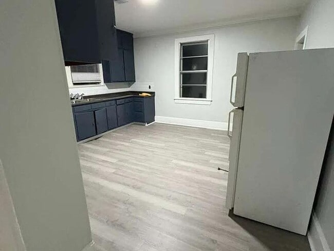 Building Photo - Renovated 3BR Home with Modern Floors & Fresh Interiors