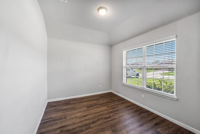 Building Photo - 3434 McDonough Way