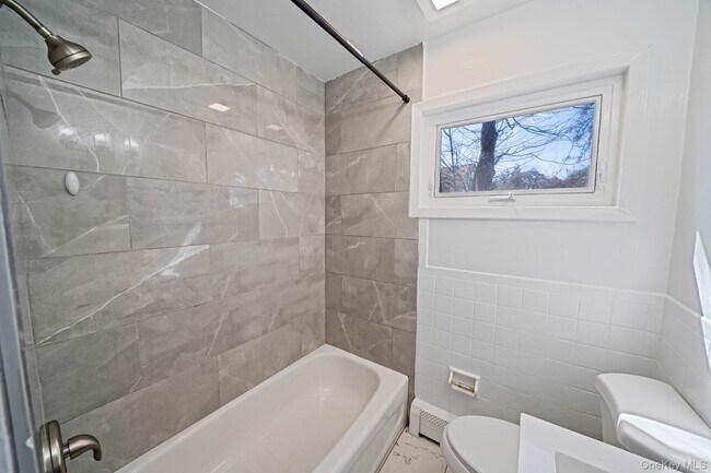 Building Photo - 472 S Ocean Ave