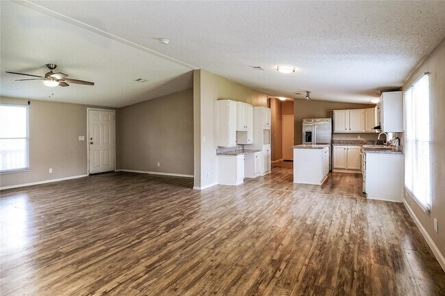 Building Photo - 9824 Stone Ranch Blvd