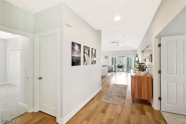 Building Photo - 2130 Sunset Cir