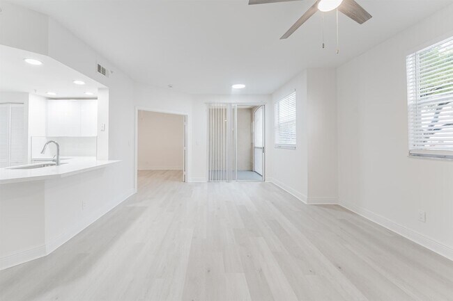 Building Photo - 20889 St Andrews Blvd