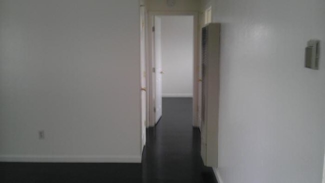 Building Photo - 1610 Sanford Ave