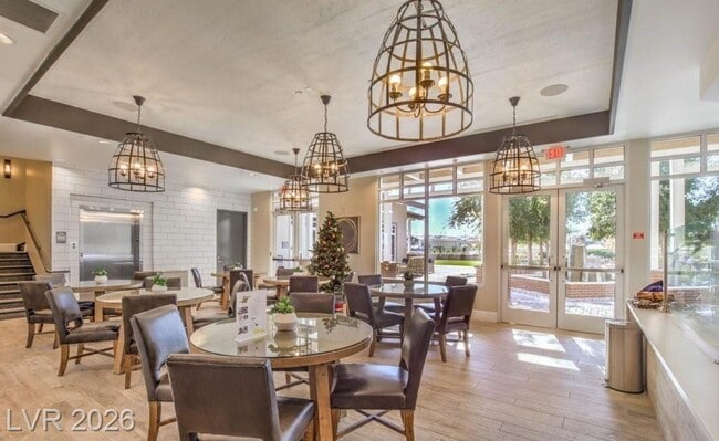 Building Photo - Spacious Henderson Townhome with Balconies and Resort Amenities