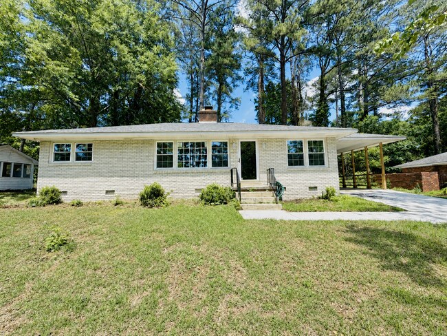 Building Photo - 836 Delverton Rd