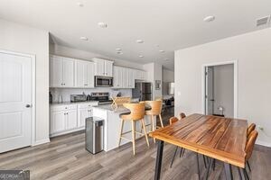 Building Photo - 1006 Bayrose Cir