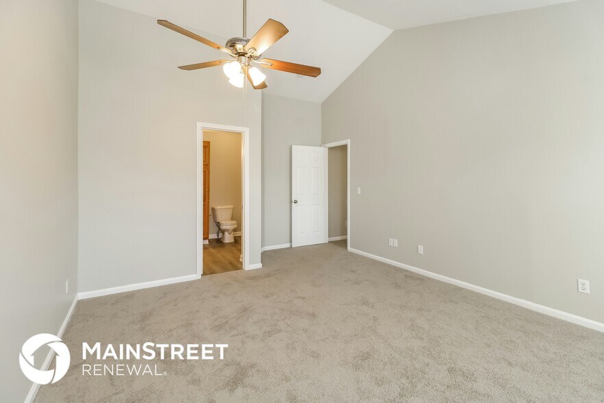 Building Photo - 7081 Avenbury Cir