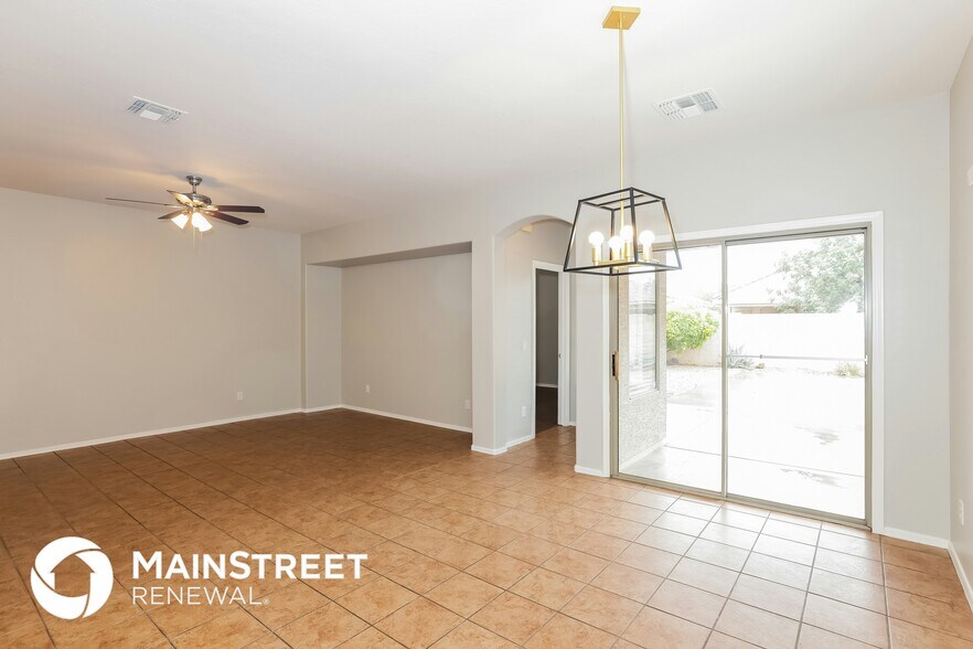 Building Photo - 12914 W Rosewood Dr