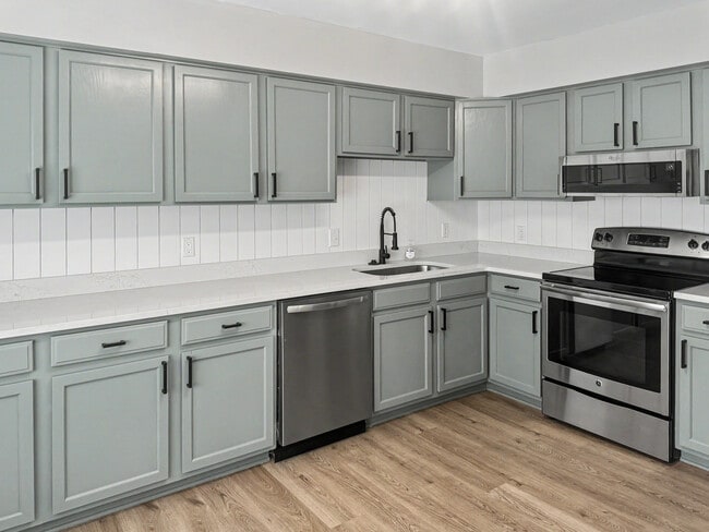 Building Photo - 274 Mariners Cir