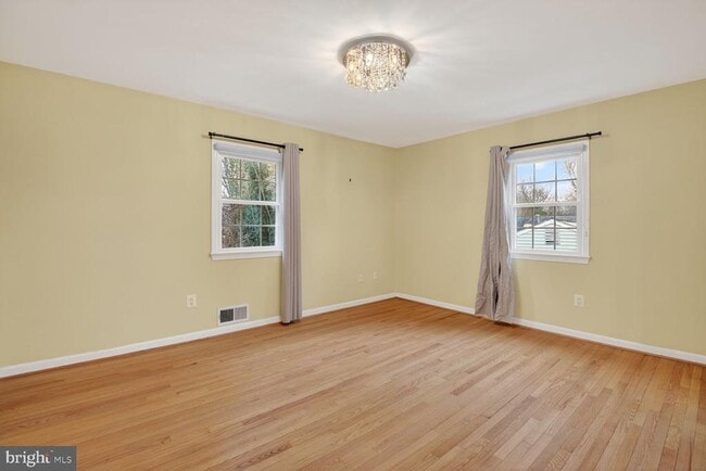 Building Photo - 1605 Mary Ellen Ct