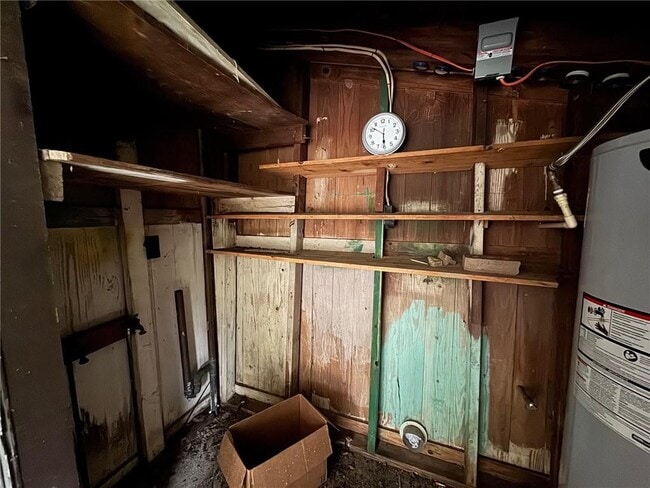 Building Photo - 2613 Old Military Rd