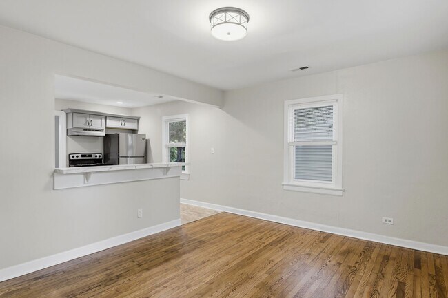 Building Photo - One Level Home Near University of Lynchburg