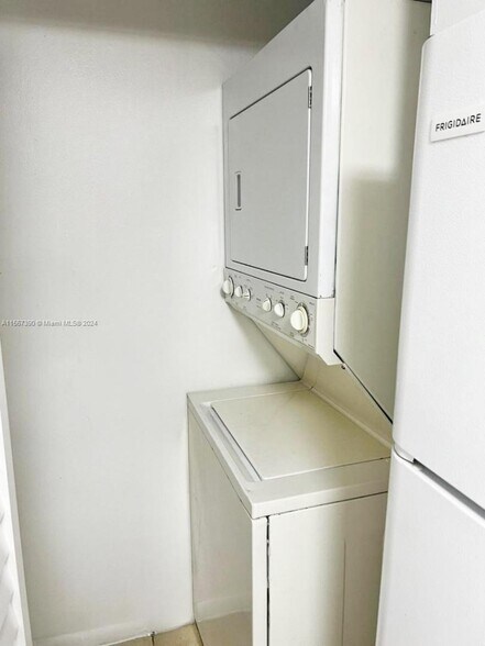 Building Photo - 7200 NW 179th St