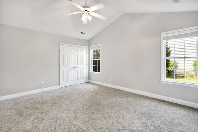 Building Photo - 104 Grasmere Ct