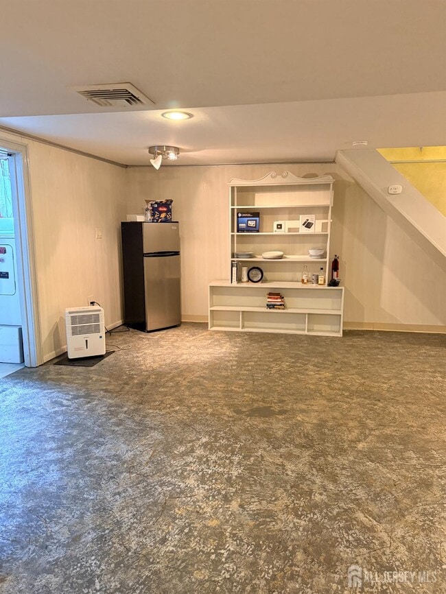 Building Photo - 27 Rector Ave