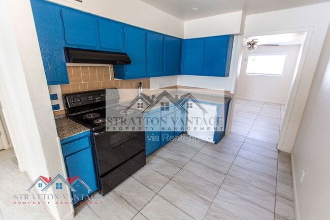 Building Photo - 14034 W Noble Cir