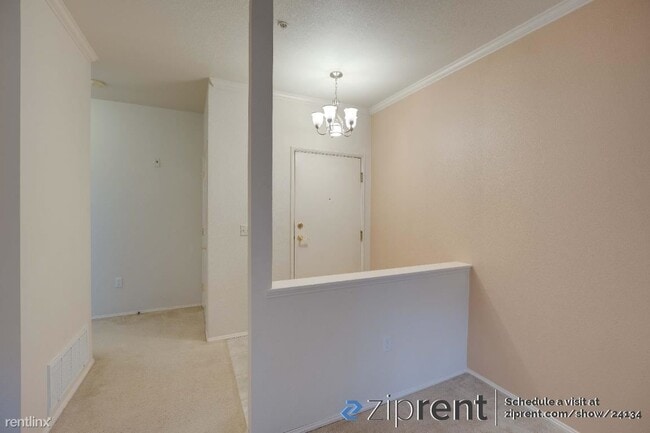 Building Photo - 1 br, 1 bath Condo - 25235 Southeast Klaha...