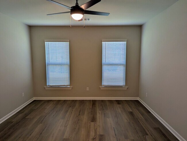 Building Photo - 136 Segovia Wy