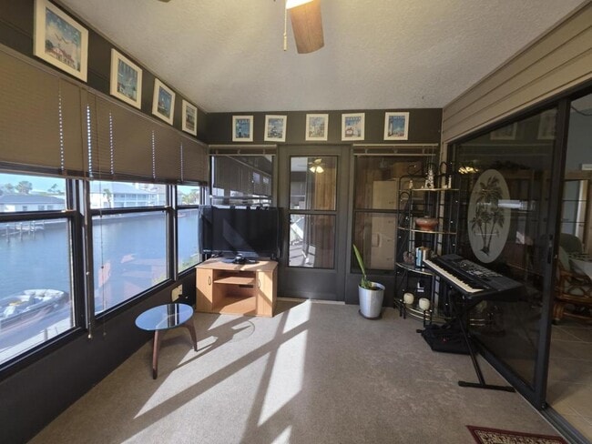 Building Photo - 4261 Paradise Cir