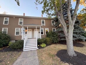Building Photo - 419 Dennett St
