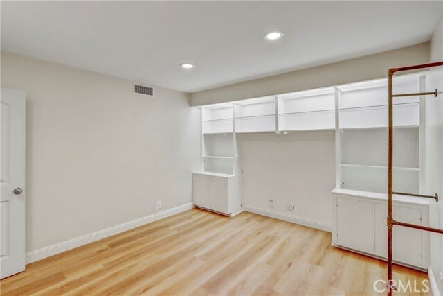 Building Photo - 2142 Orange Ave