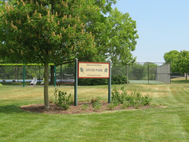 Building Photo - 932 Brantwood Ave