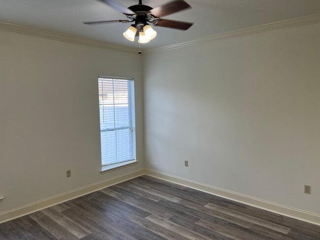 Master Bedroom - 37150 Woodgate Ave