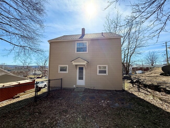 Building Photo - 2703 Watson Blvd