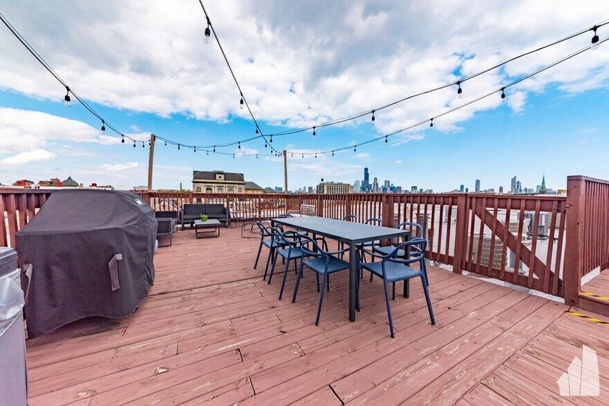 Building Photo - 1822 S Bishop St