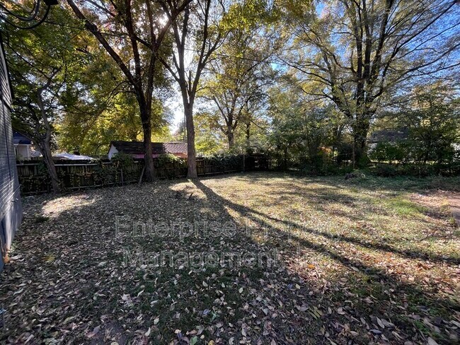 Building Photo - 1041 Railton Rd