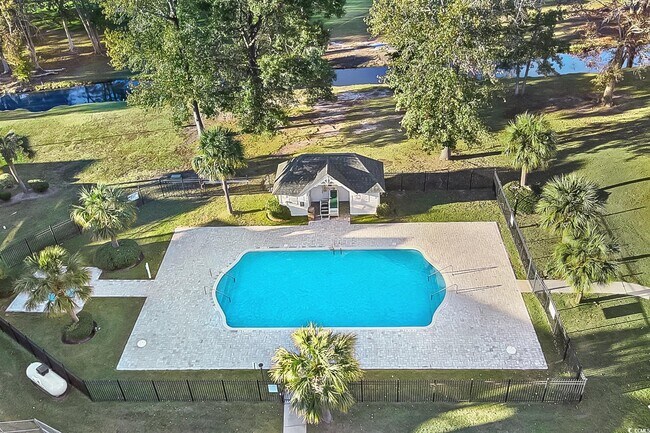 Building Photo - 510 White River Dr