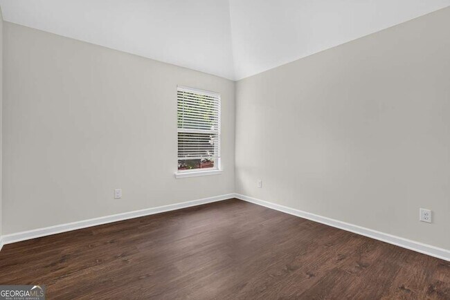 Building Photo - 2210 Apple Orchard Way
