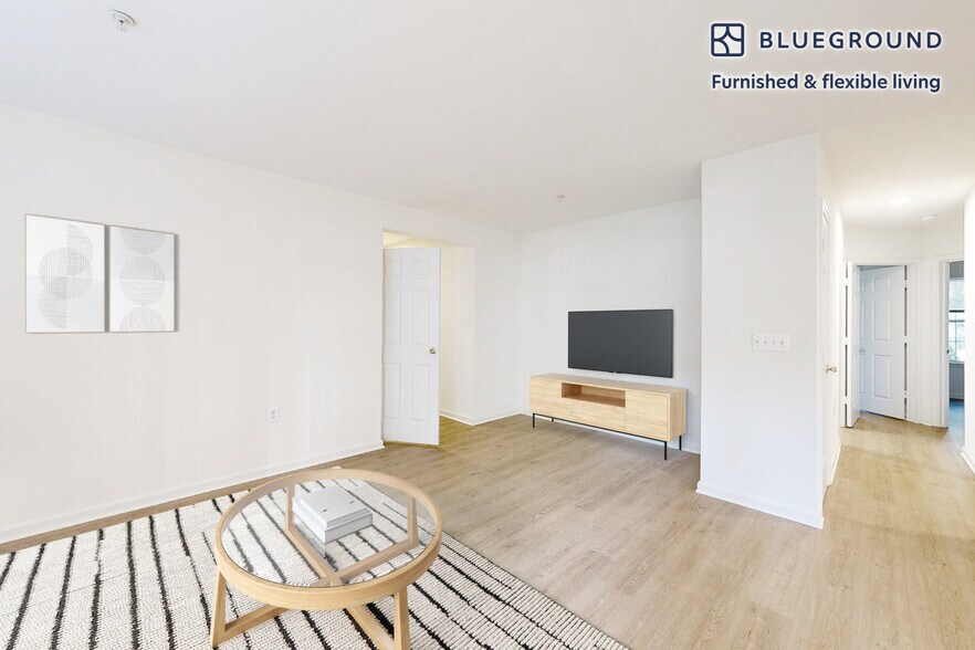 Building Photo - 1569 Onyx Dr