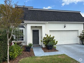 Building Photo - 907 Sussex Close