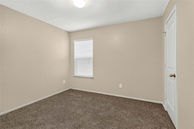Building Photo - 182 Tallow Trl
