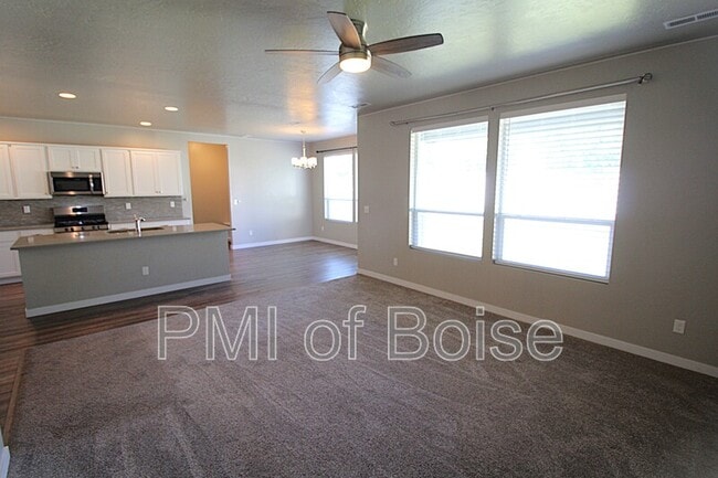 Building Photo - 3858 W Peak Cloud Ct