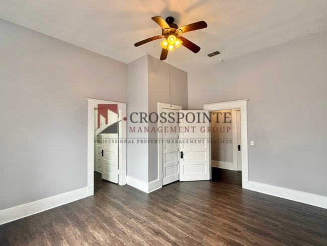 Building Photo - Tour Today! 3 Bedroom, 2 Bathroom House!