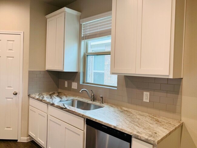 Building Photo - 17727 Chartertree Ln